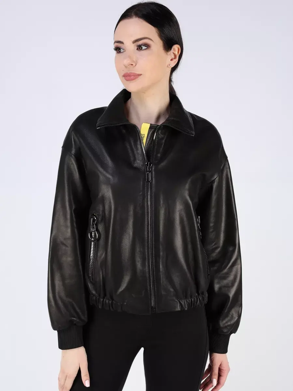 Кожаная куртка демисезонная бомбер