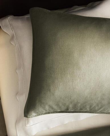 ZARA HOME ОДНОТОННАЯ НАВОЛОЧКА, ЗЕЛЕНЫЙ