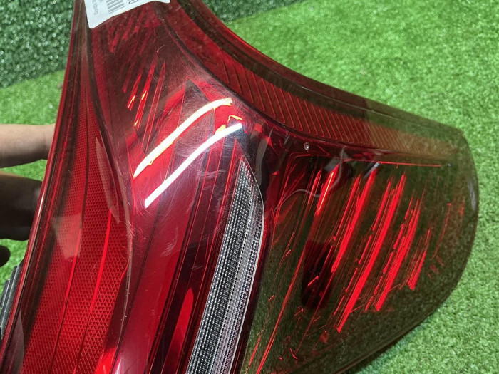 Фонарь правый внешний Hongqi H5 2 (2022-н.в.)