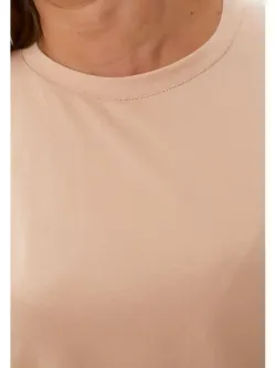 Футболка со спущенным рукавом