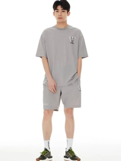 Футболка базовая с логотипом ladok