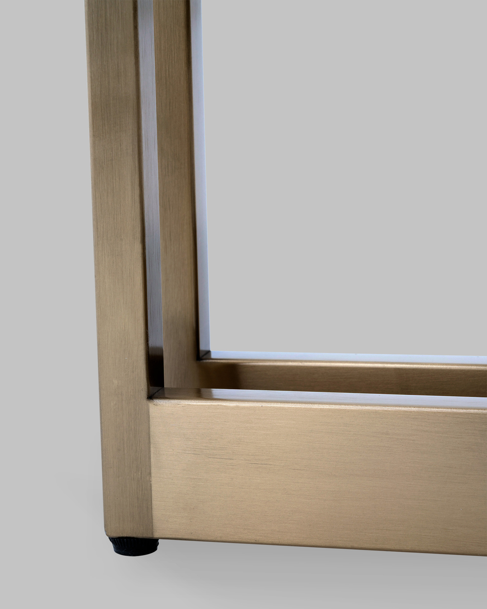 Журнальный столик Алиада 55х55 см светлая керамика сталь шампань