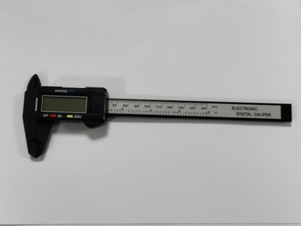 Штангенциркуль ET CapD-150P-Box