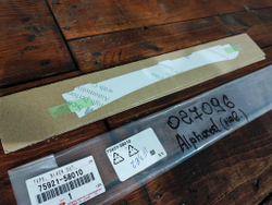 Наклейка рамки двери Toyota Alphard 3 Новая Оригинал 7592158010