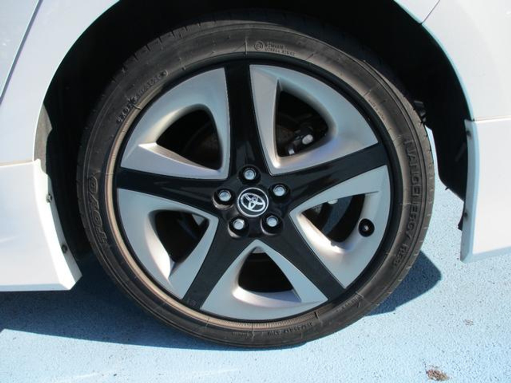 TOYOTA PRIUS 2020 г.