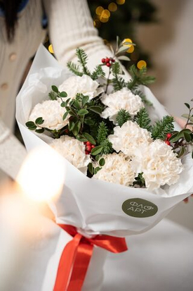 ТОП-7 зимних ароматных цветов, которые создают новогоднее настроение