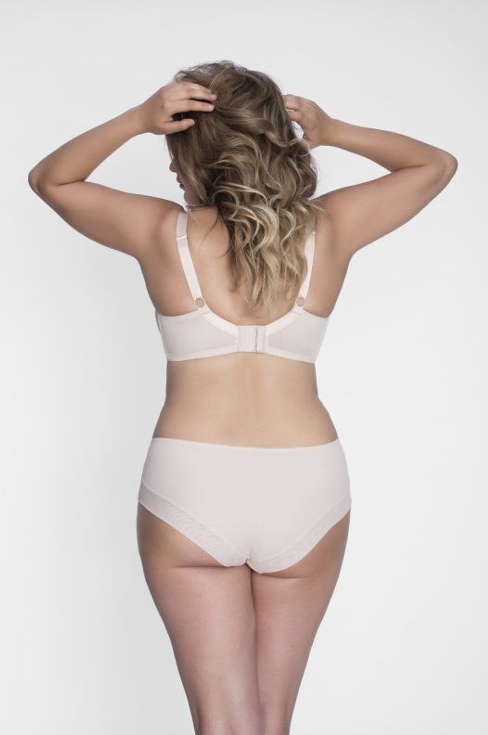 Однотонный бюстгальтер plus size на косточках с чашками из микрофибры (Размер: 80J) (Цвет: телесный)