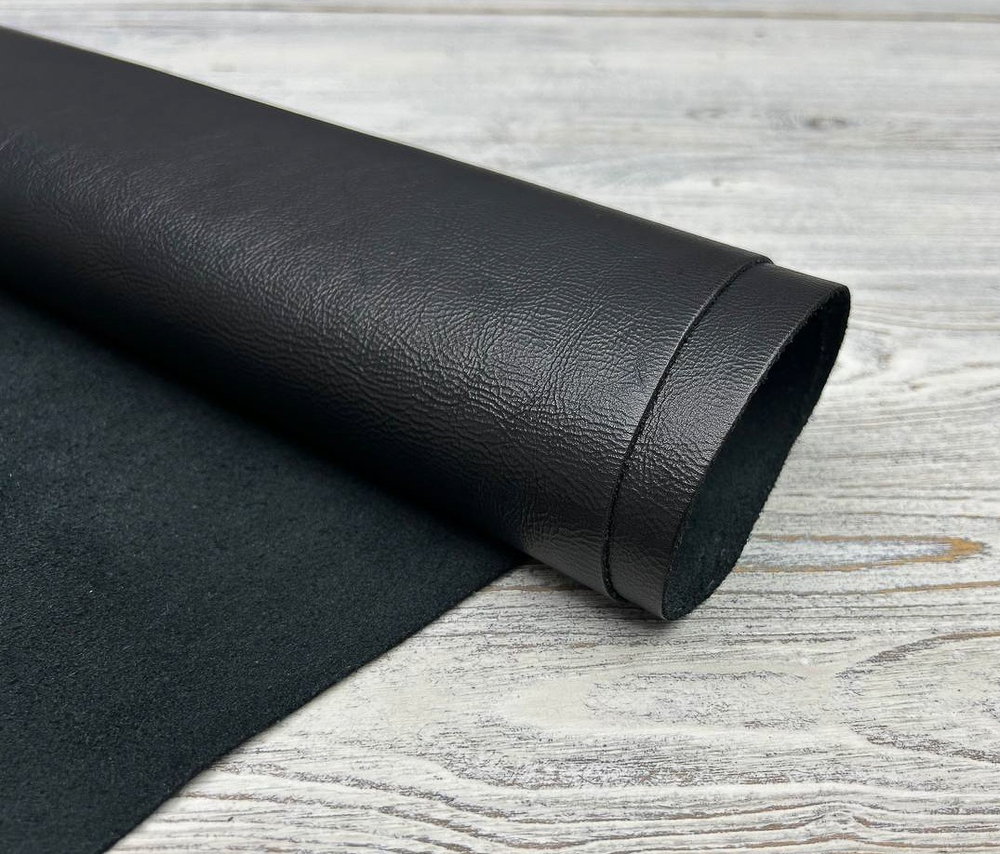 Tibra Nero (1,3-1,5 мм), цв. Черный, натуральная кожа