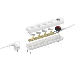 Удлинитель электрический ЭРА U-4es-3m-3x1 с заземлением с выключателем 4 розетки 3м ПВС 3x1мм2 16А