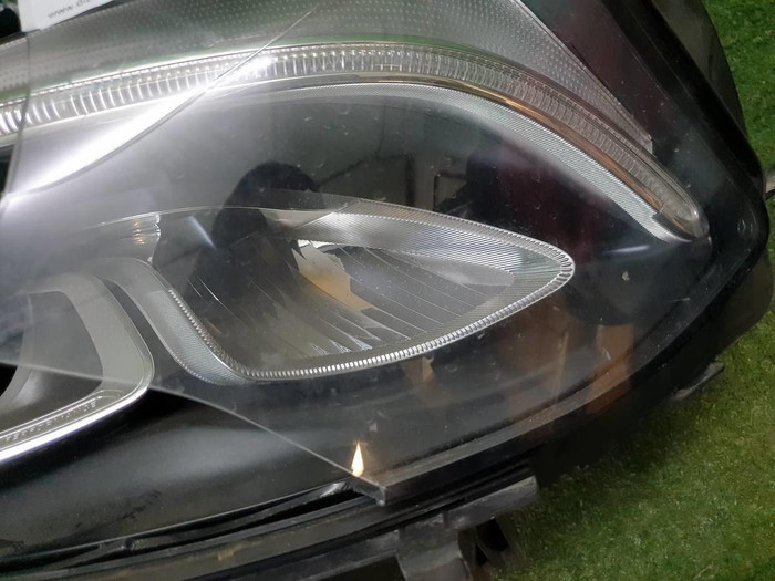 Битая Фара правая Mercedes GLC X253 (2015-2019) LED