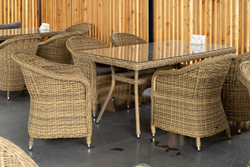 "Равенна" плетеное кресло из искусственного ротанга, цвет соломенный с серой подушкой