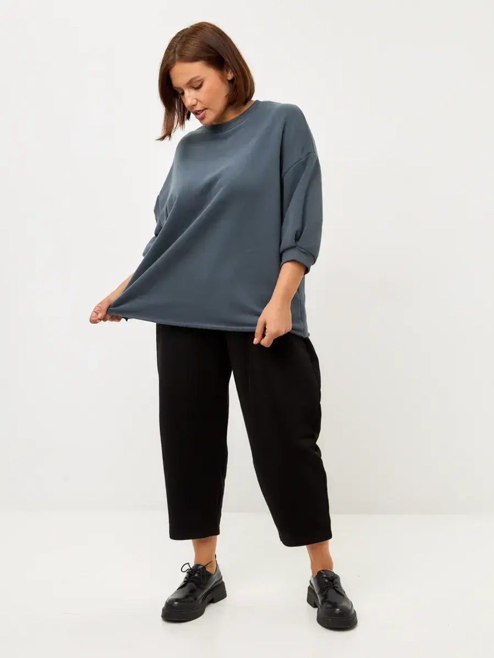 Свитшот оверсайз утепленный с рукавами 3/4