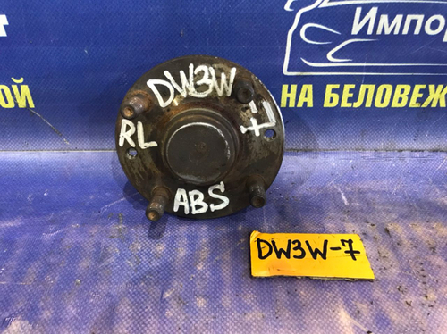 Ступица задняя левая MAZDA DEMIO 1998