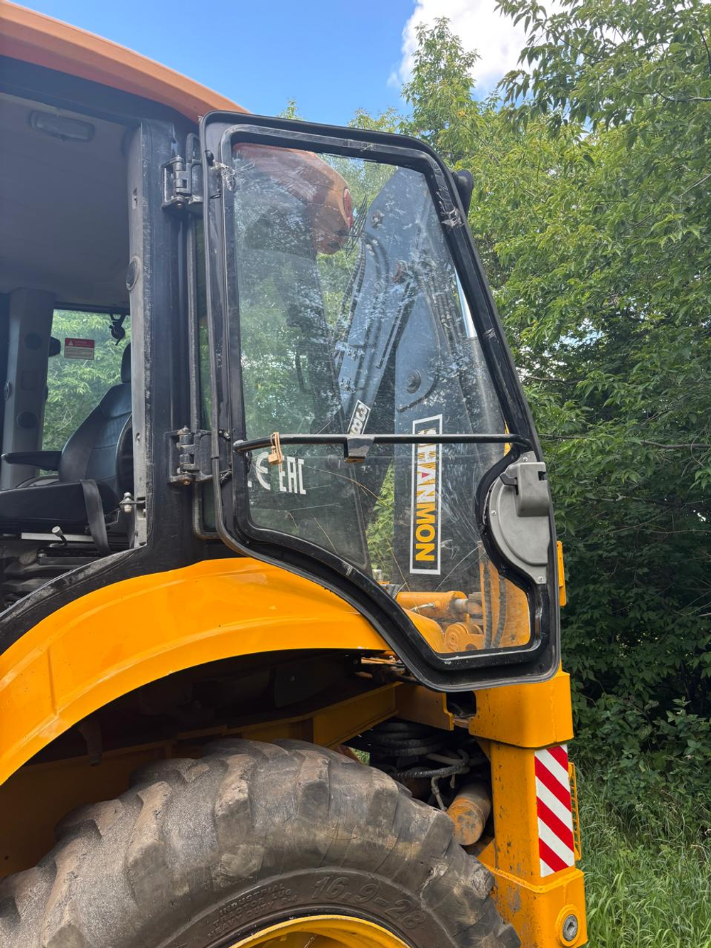 SHANMON 388 Экскаватор-погрузчик 388H (Дизельный, 4,8 л, 102 л.с., АТ)