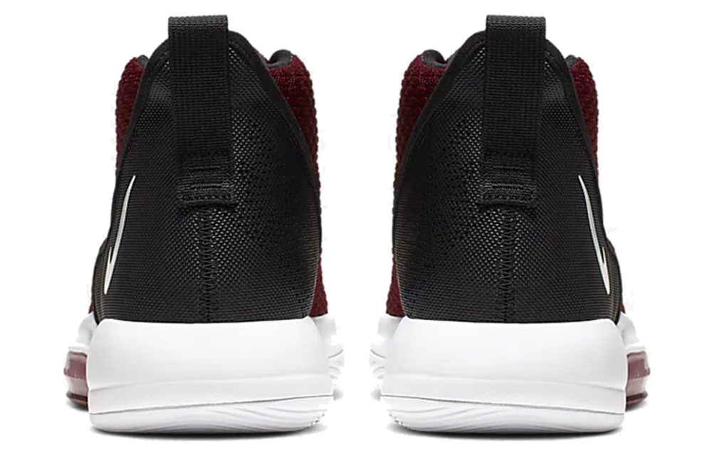 Кроссовки Nike Zoom Rize 1