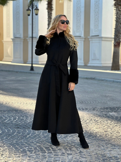 Пальто из шерсти ламы