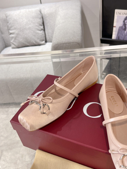 Gucci Flats (6 colors)
