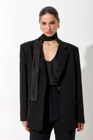 Пиджак свободный костюмный черного цвета