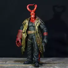 Mezco Hellboy Battle Damaged Ultimate 7