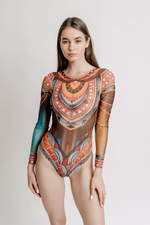 Слитный купальник с рукавами "Африка"