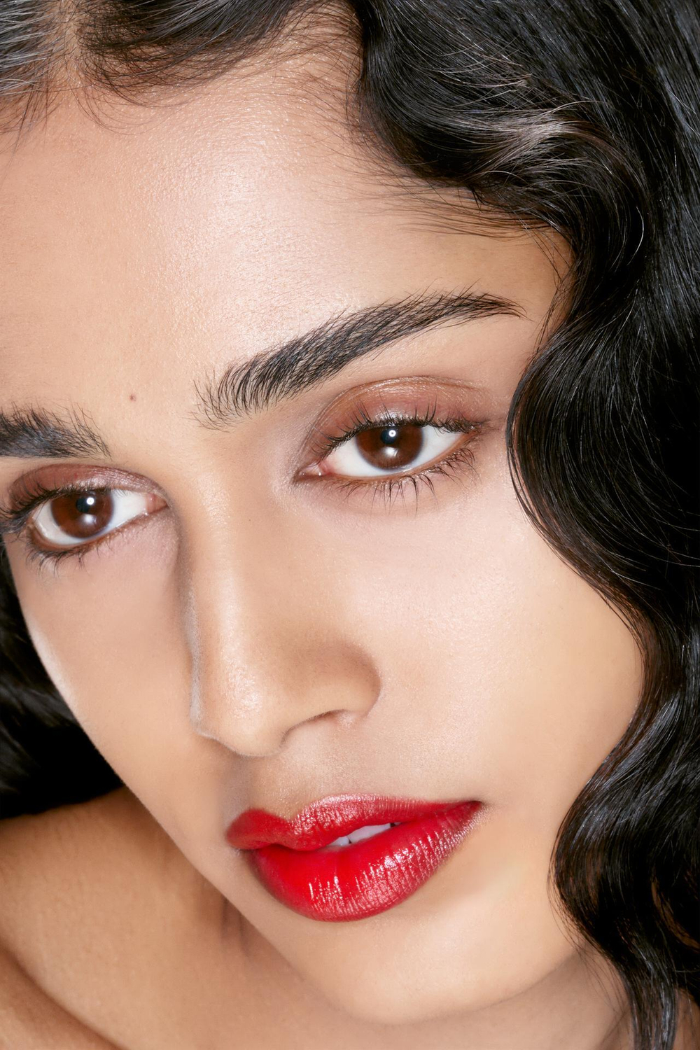 ZARA Бальзам для губ с блестками, красный