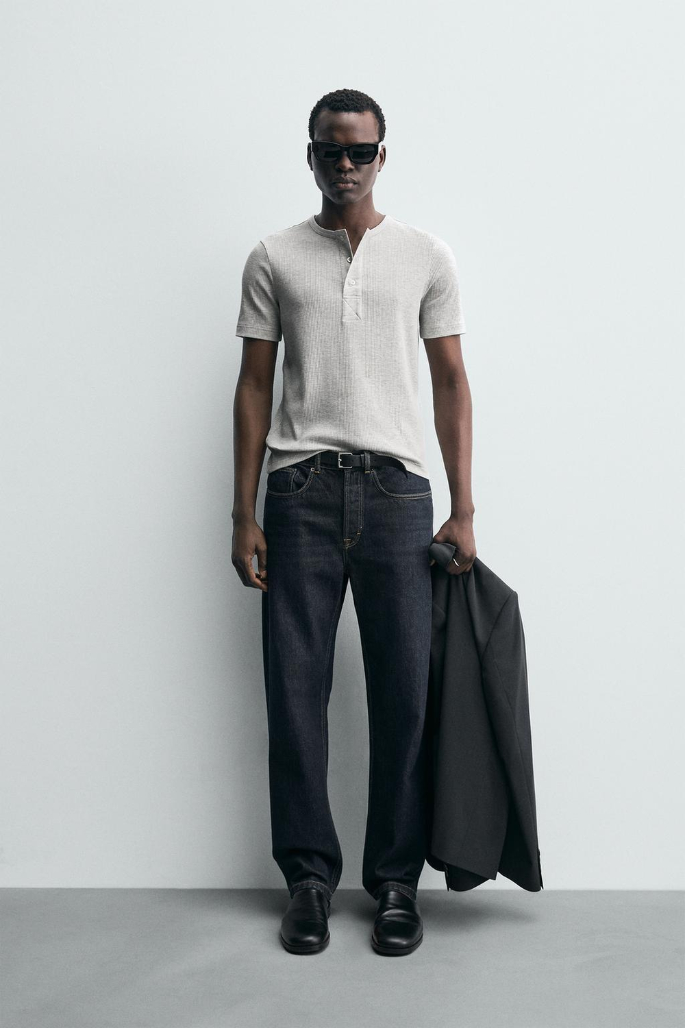 ZARA ФУТБОЛКА С ВОРОТНИКОМ НА ПУГОВИЦАХ, СВЕТЛО-СЕРЫЙ