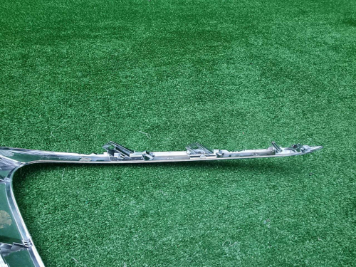 Молдинг переднего бампера Toyota Camry xv70 20-нв