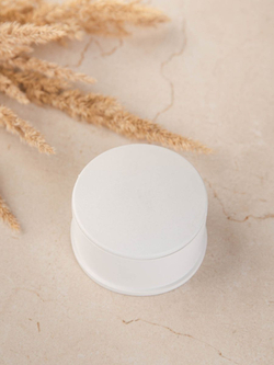 Статуэтка Пара с сердцем и шкатулка на подносе