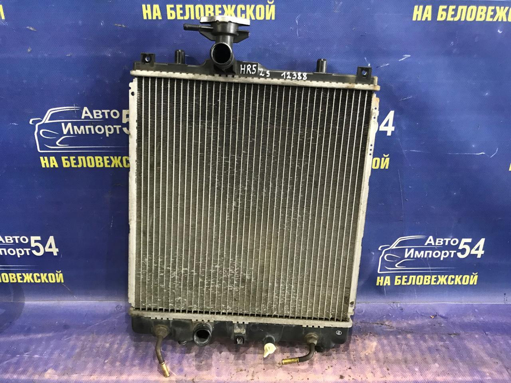 Радиатор двигателя SUZUKI SWIFT 2000-2004