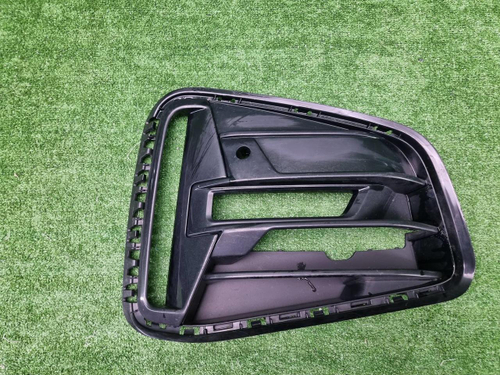 Решетка бампера правая BMW 4er G22 (20-нв) M-paket