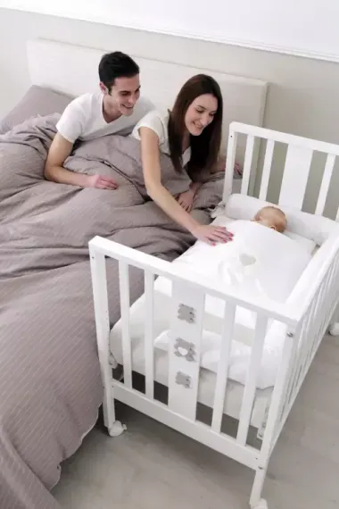 Детская кроватка на колесах Erbesi Mini Charly White/Grey