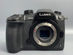Panasonic Lumix GH5