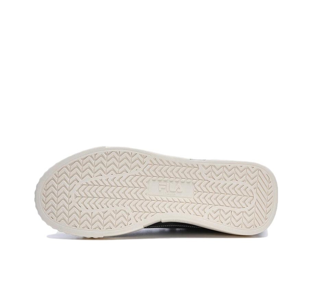 Женские кроссовки FILA VIVA "Black|White" (WMNS) F12W322305FBK