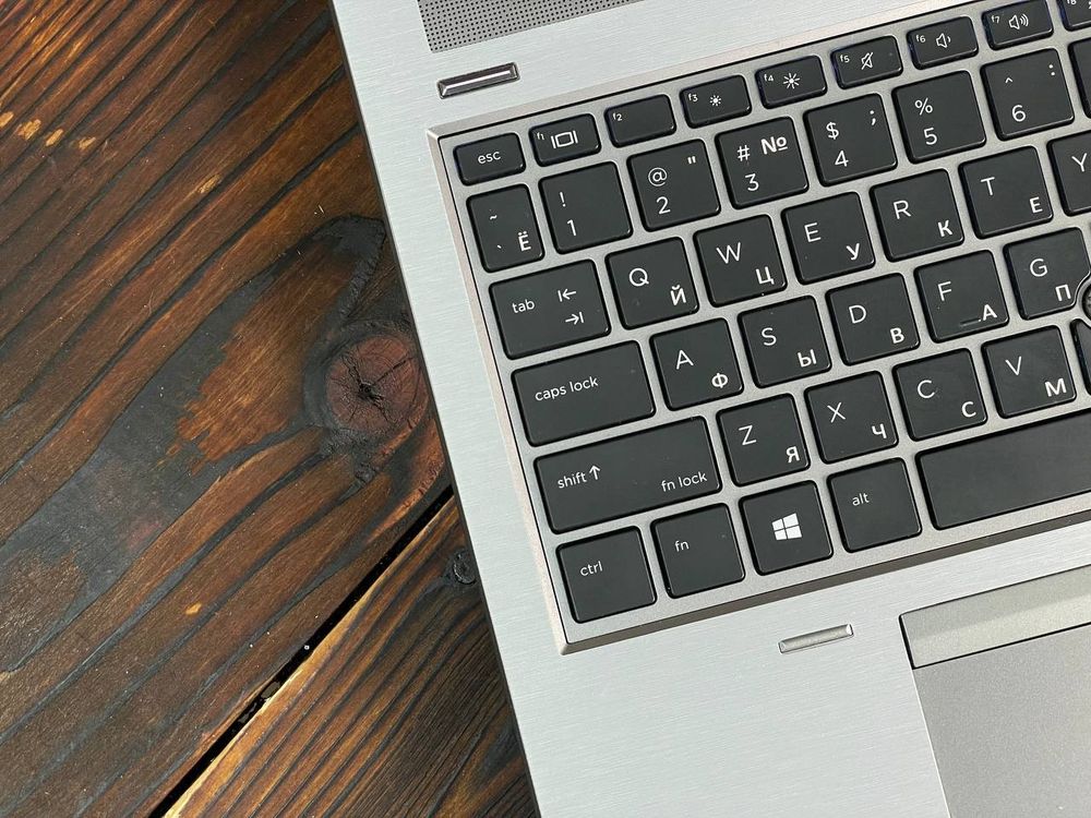 15.6" Ноутбук HP ZBook 15 G5 (1920x1080, Intel Core i7-8850H, RAM 16ГБ,SSD 512ГБ, NVIDIA Quadro P1000, Win 10Pro)