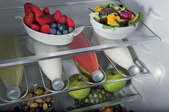 Холодильник KitchenAid KCFMA 60150L