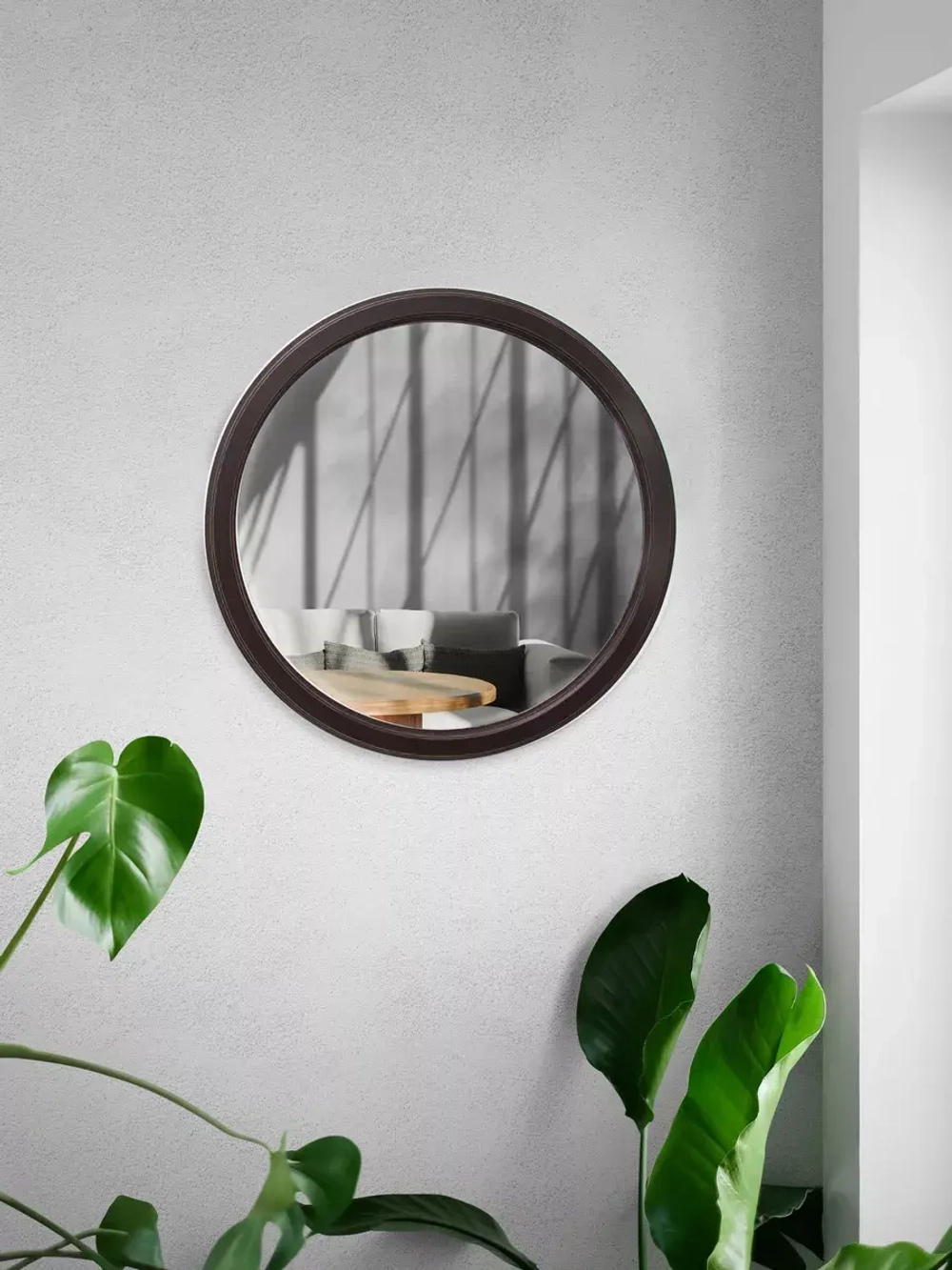 Зеркало настенное для прихожей 57 см