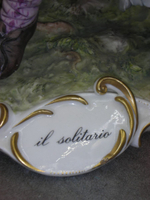 Статуэтка. Фарфор. Пасьянс на лавочке воспоминаний. Capodimonte. Италия