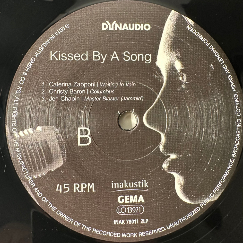Сборник Dynaudio: Kissed By A Song (Германия 2014г.) 2х12", 45 RPM