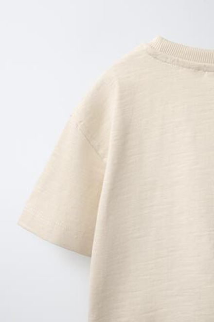 ZARA ФУТБОЛКА С ВЫШИВКОЙ ЧЕРЕПАХИ, ЦВЕТ СЛОНОВОЙ КОСТИ