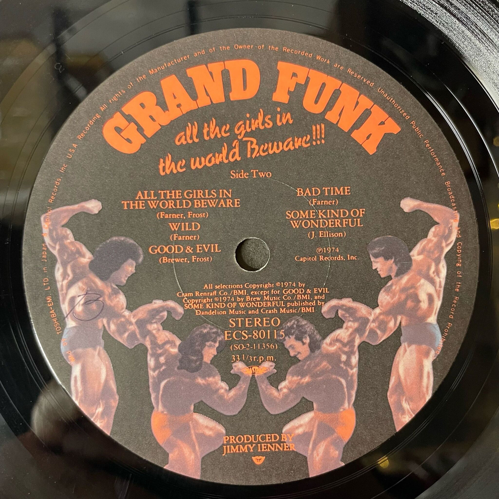 Винтажная виниловая пластинка LP Grand Funk Railroad All The Girls In The World Beware (Japan 1975) (No Obi) Look At Granny Run Run