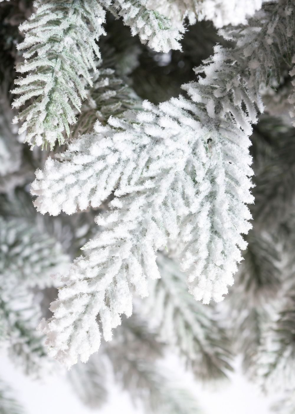 Заснеженная елка на ножке «Николь» (Литая хвоя) 180 см / 1,8 м