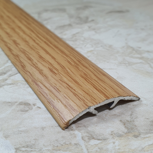 Порог-стык 30мм "DO-4" 2,7м Дуб (28) ламинир. алюм.