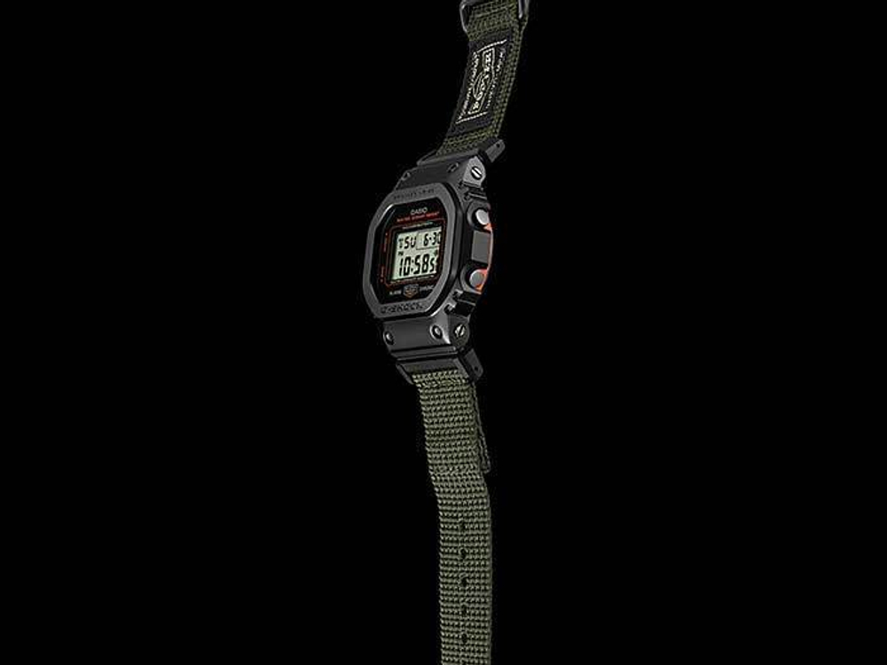 Японские наручные часы Casio G-SHOCK GM-5600EY-1DR