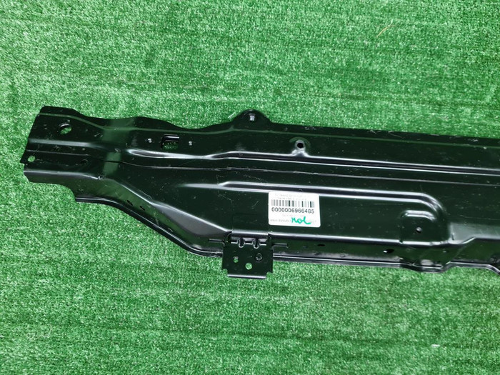 Телевизор верхняя часть Genesis G80 2 (2020-н.в.)