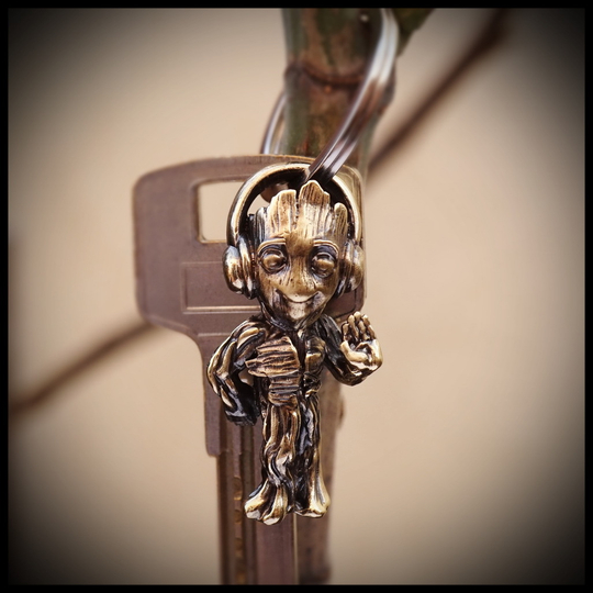 Брелок "Малыш Грут" для ключей , латунь