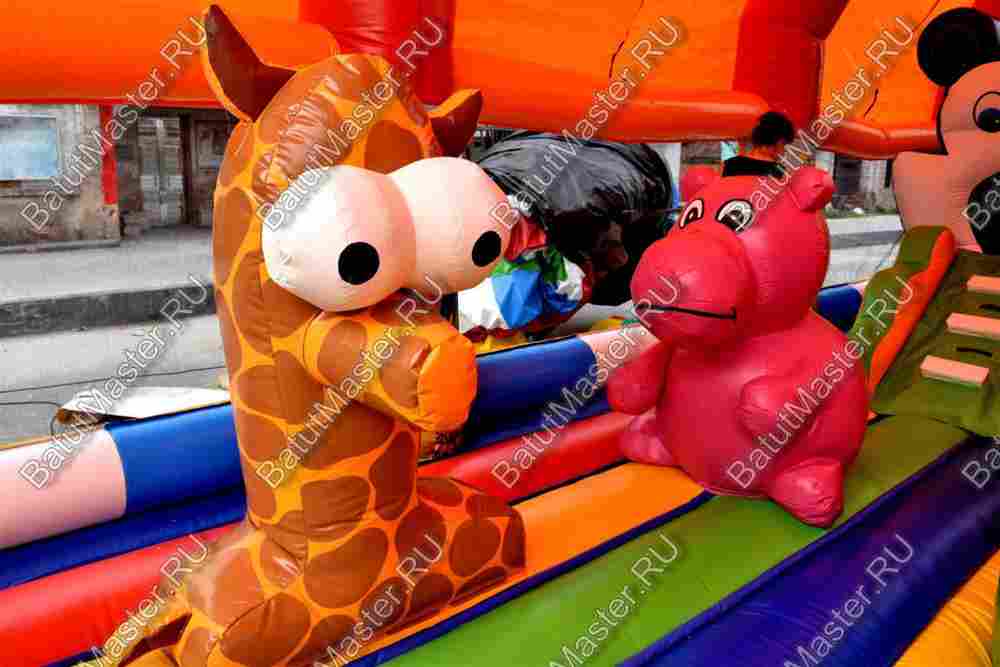 Надувной батут "Зверята с крышей 3" со скалодромом, 14*7*6 м