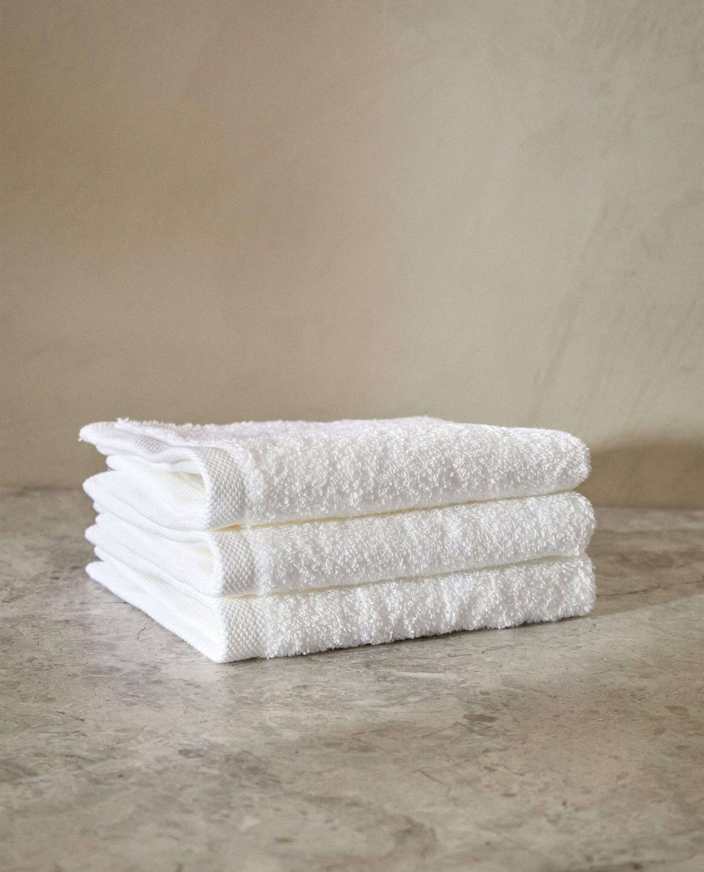 ZARA HOME (НАБОР ИЗ 3 ШТ.) ПОЛОТЕНЦЕ ИЗ ВЫСОКОКАЧЕСТВЕННОГО ХЛОПКА, БЕЛЫЙ