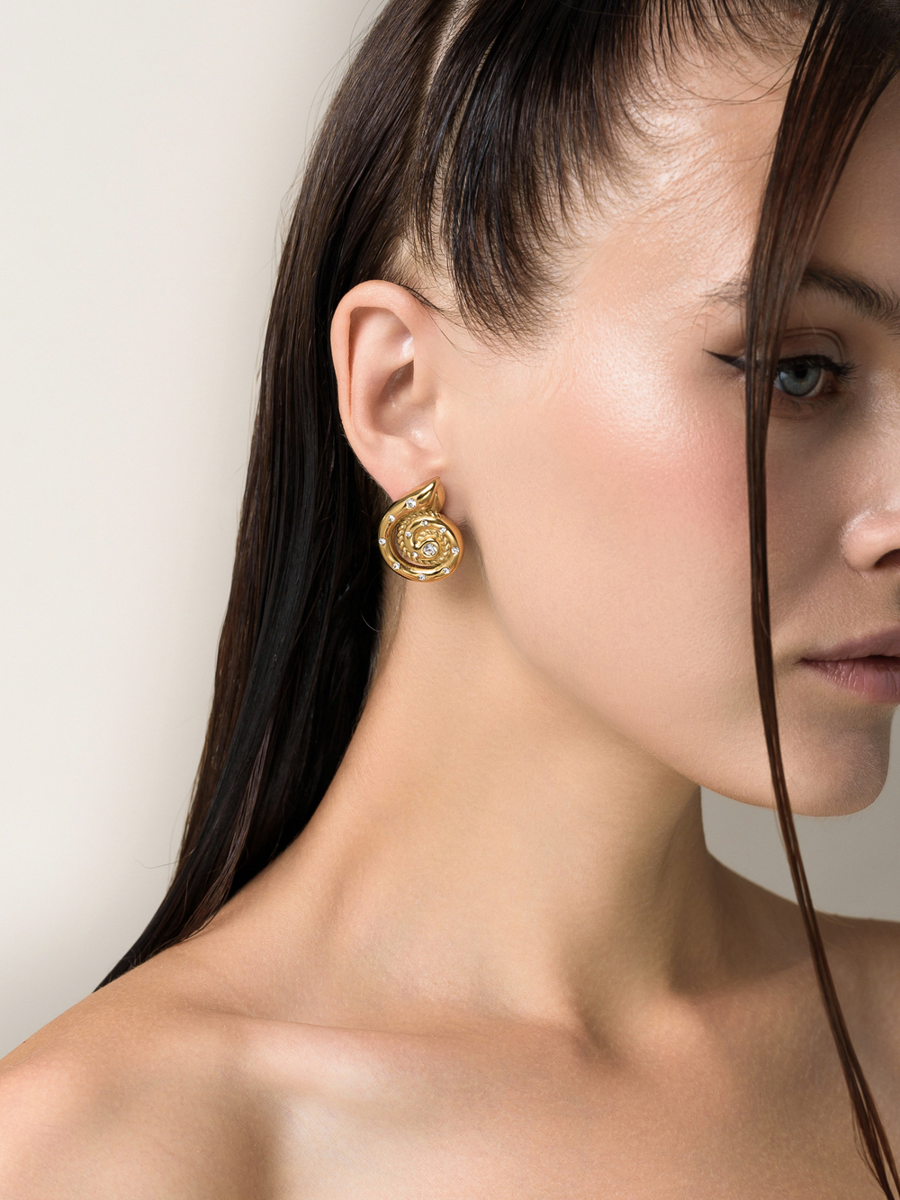 Пусеты Small Shell Gold Dimonds