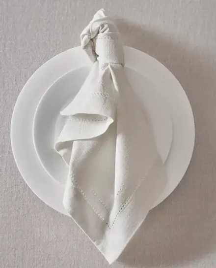 ZARA HOME АЖУРНАЯ ХЛОПКОВАЯ САЛФЕТКА (НАБОР ИЗ 2 ШТ.), БЕЛЫЙ