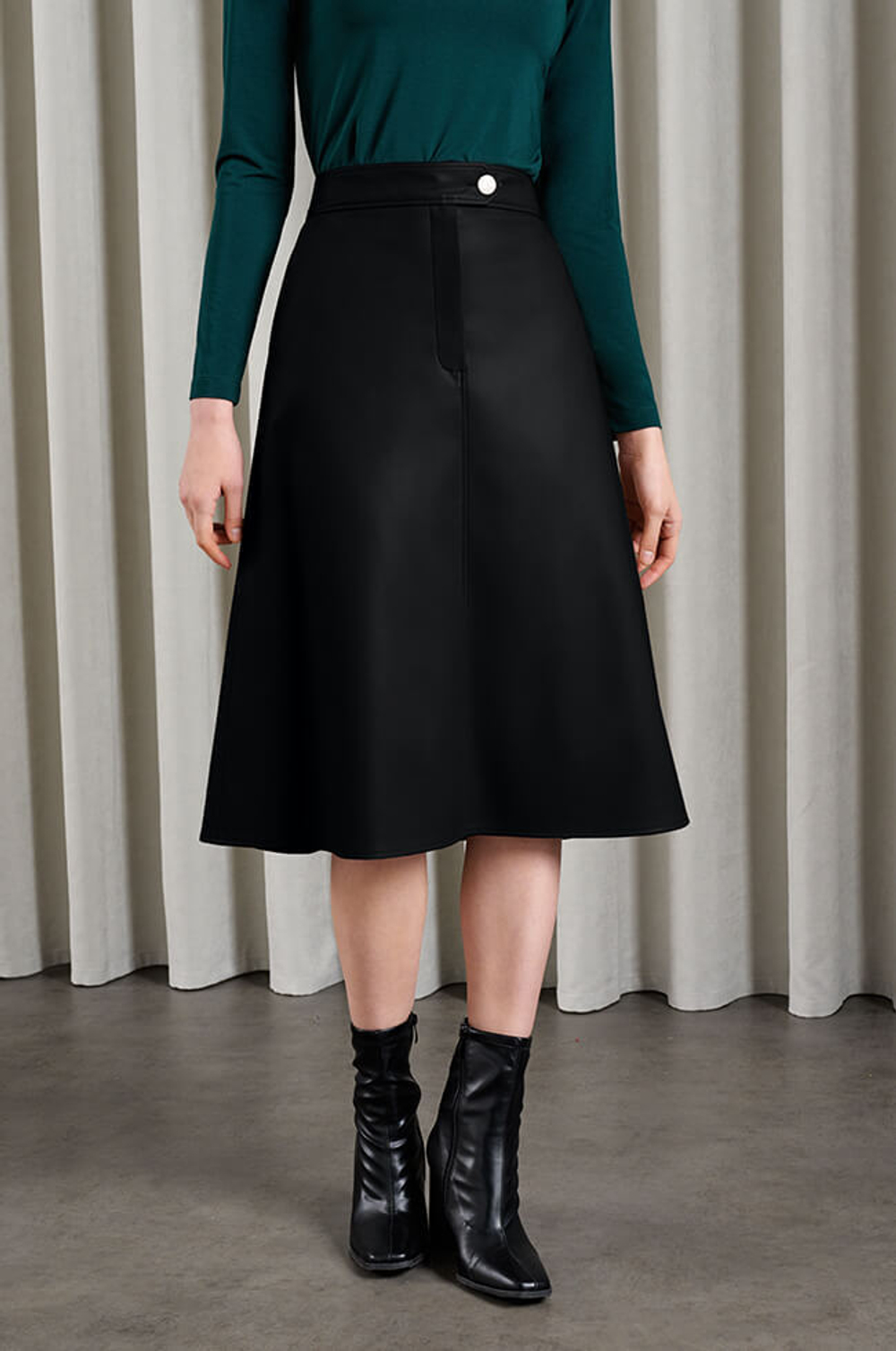 4821 Юбка женская (черный)